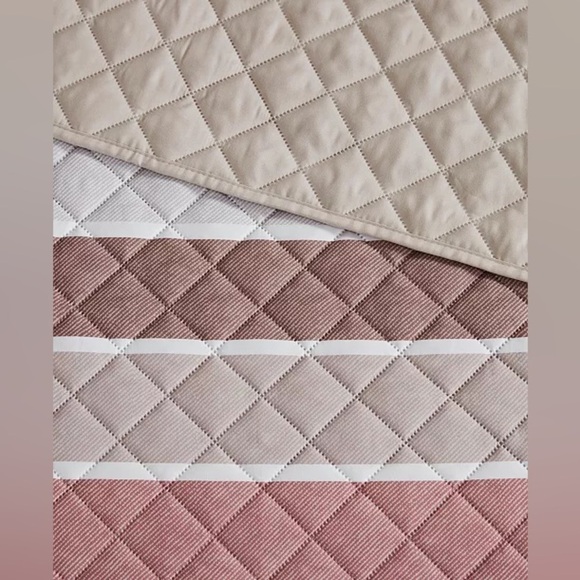 Addison Park Caleb Natural 3-Pc. Quilt and Tote Set (King) - Picture 2 of 5